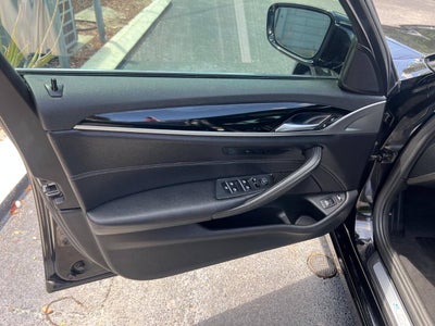 2018 BMW 5 Series 530e iPerformance 4dr Sedan