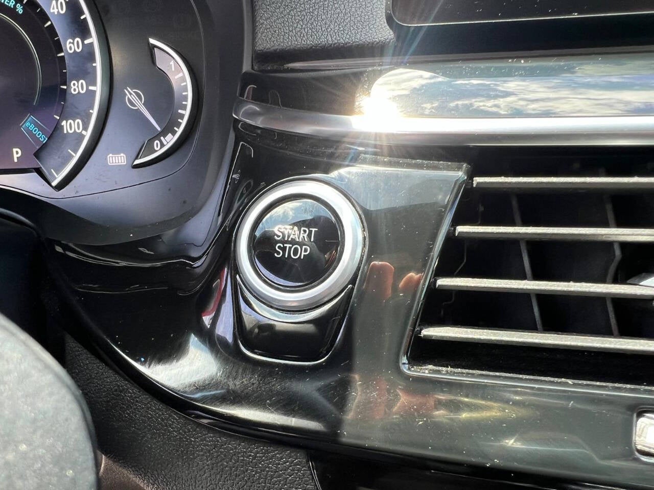 2018 BMW 5 Series 530e iPerformance 4dr Sedan