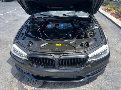 2018 BMW 5 Series 530e iPerformance 4dr Sedan