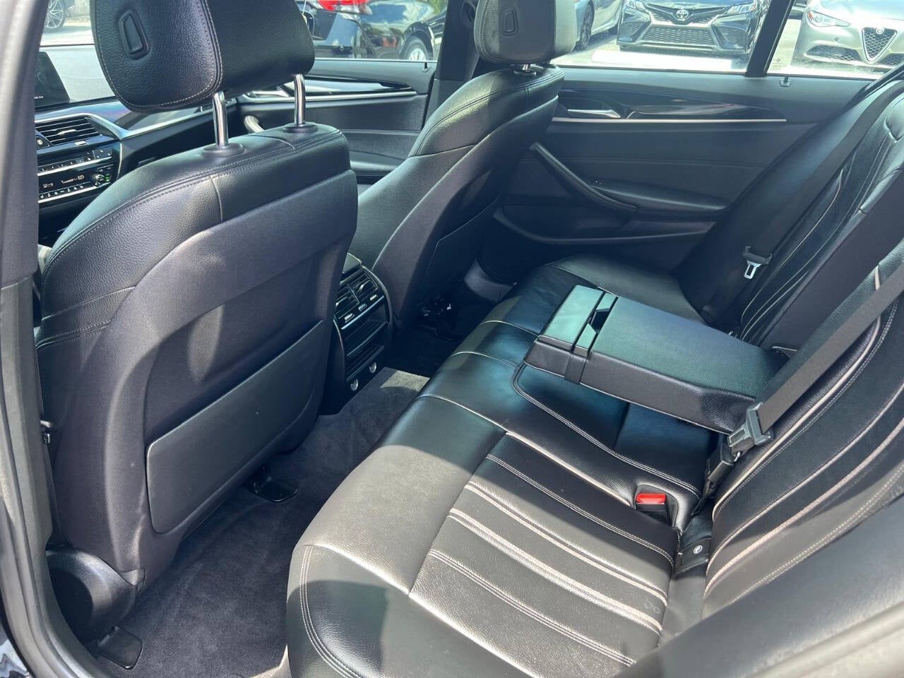 2018 BMW 5 Series 530e iPerformance 4dr Sedan