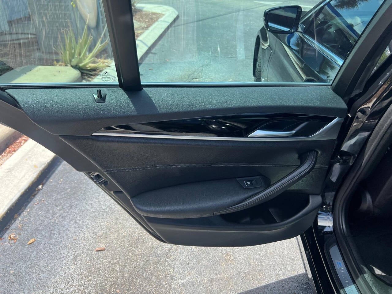 2018 BMW 5 Series 530e iPerformance 4dr Sedan