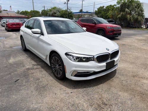 2018 BMW 5 Series 530e xDrive iPerformance AWD 4dr Sedan