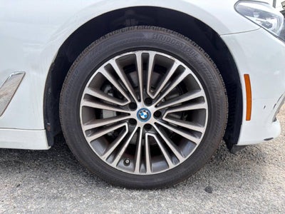 2018 BMW 5 Series 530e xDrive iPerformance AWD 4dr Sedan