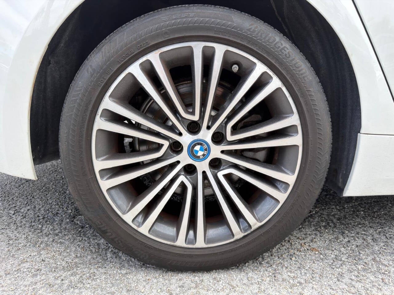 2018 BMW 5 Series 530e xDrive iPerformance AWD 4dr Sedan