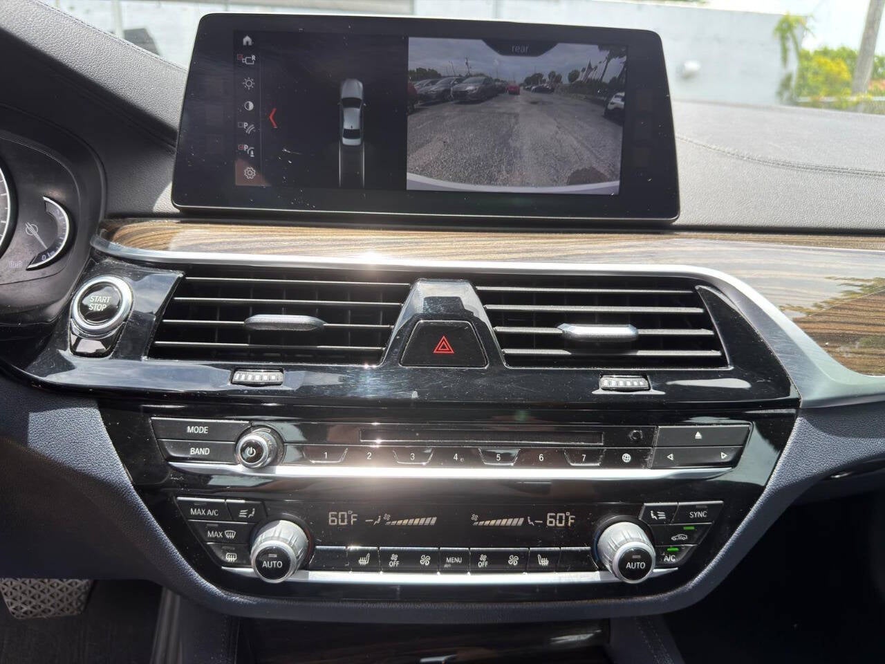2018 BMW 5 Series 530e xDrive iPerformance AWD 4dr Sedan