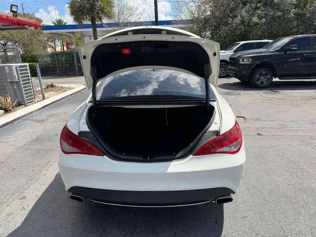 2016 Mercedes-Benz CLA CLA 250 4dr Sedan