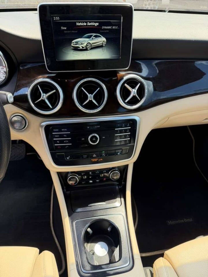 2016 Mercedes-Benz CLA CLA 250 4dr Sedan
