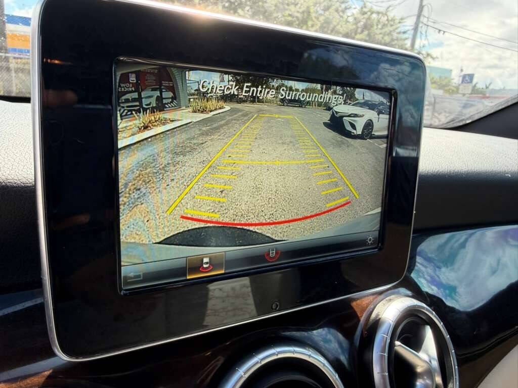 2016 Mercedes-Benz CLA CLA 250 4dr Sedan