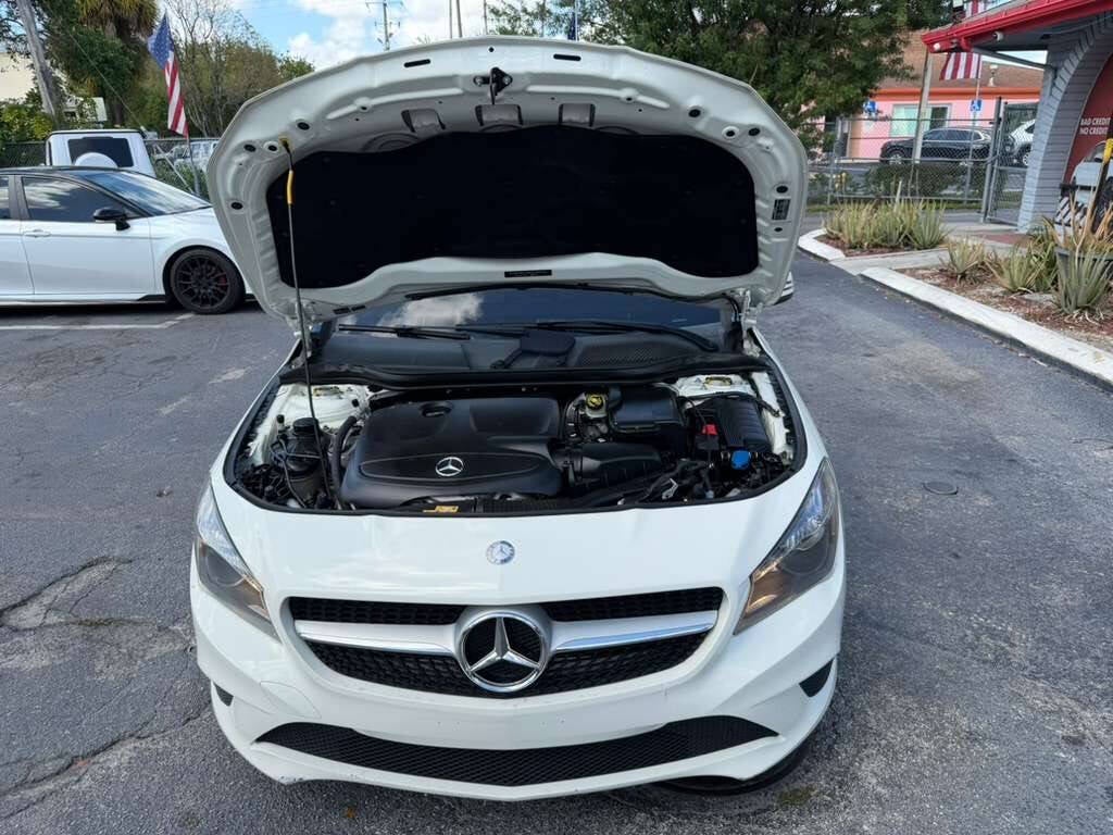 2016 Mercedes-Benz CLA CLA 250 4dr Sedan