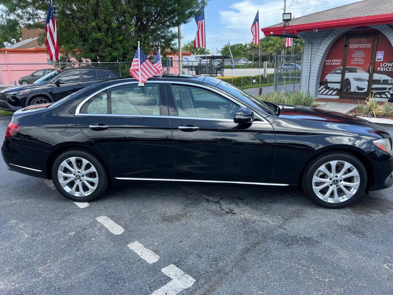 2018 Mercedes-Benz E-Class E 300 4MATIC® AWD 4dr Sedan