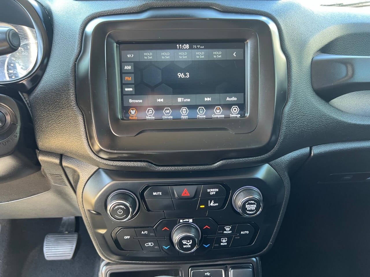 2021 Jeep Renegade Islander 4dr SUV